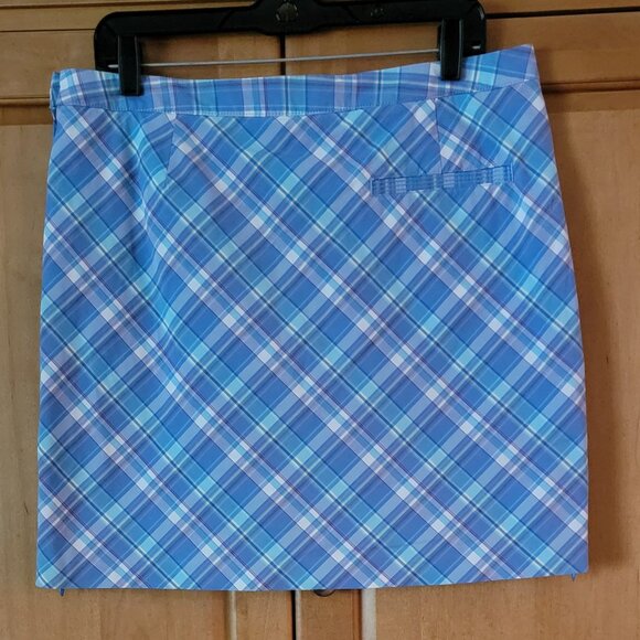 Dockers Golf Plaid Athletic Skort - 10 - Picture 2 of 10
